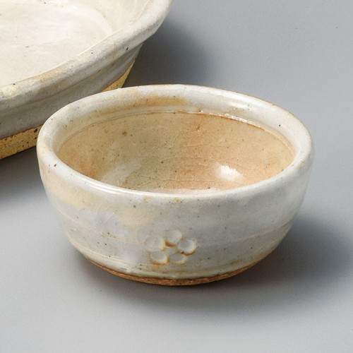 01402-181 手造り粉引華紋(土物)丸千代久|業務用食器カタログ陶里30号