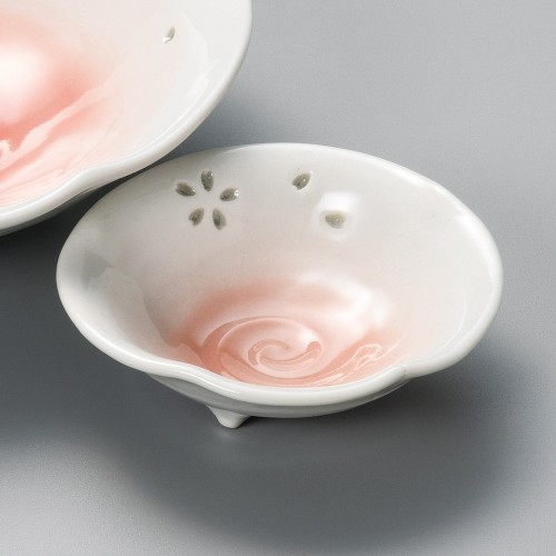 01518-191 貫入彫桜千代口|業務用食器カタログ陶里30号