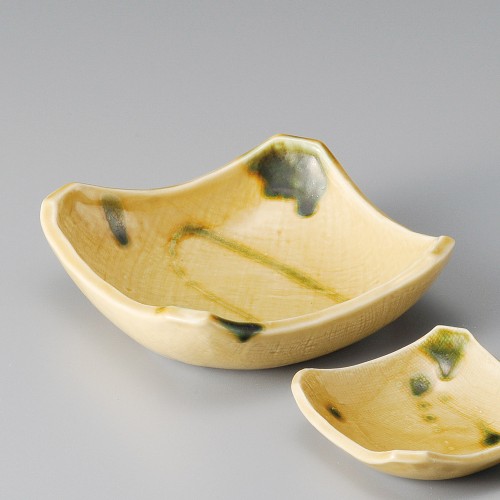 02005-411 黄瀬戸手描き角刺身鉢|業務用食器カタログ陶里30号