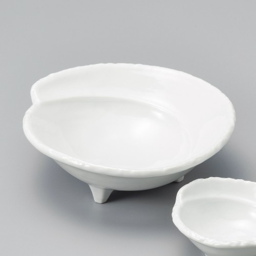 02313-641 白シエル三ツ足刺身鉢|業務用食器カタログ陶里30号