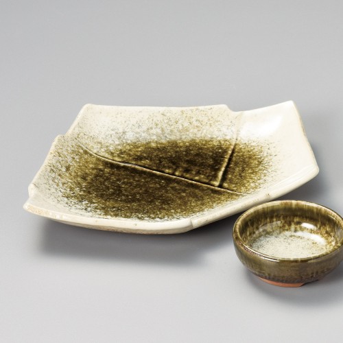 02403-191 織部かすみ結び皿|業務用食器カタログ陶里30号