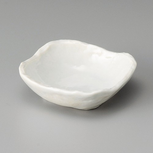 09111-311 青白釉3.0角小鉢|業務用食器カタログ陶里30号