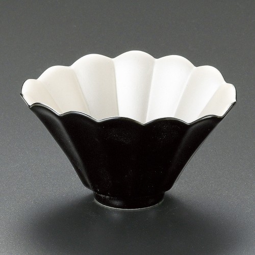 09402-541 黒釉シルバー菊型3.8楕円小鉢|業務用食器カタログ陶里30号