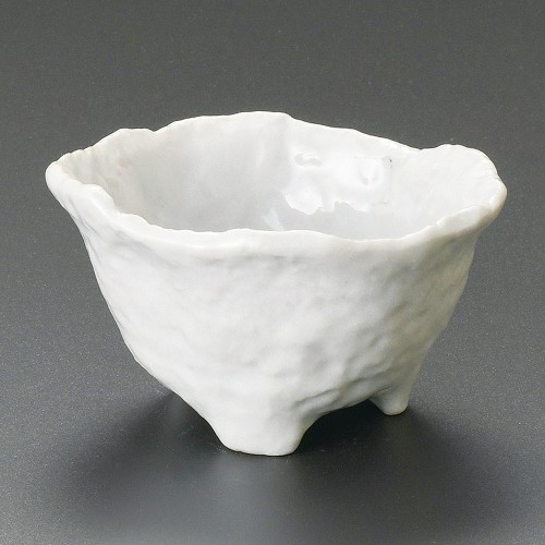 09406-461 白釉(岩石)3.5三つ足変形小鉢|業務用食器カタログ陶里30号