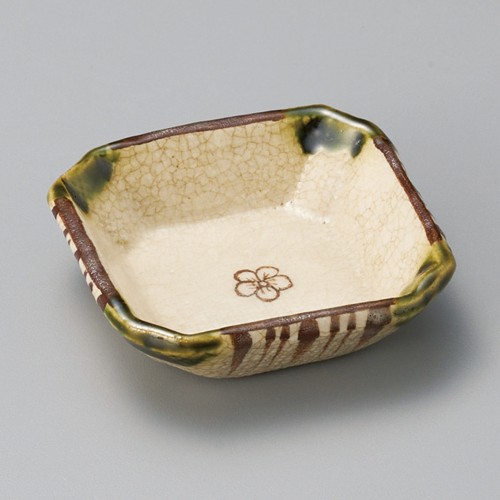 14617-451 織部変形四方千代久|業務用食器カタログ陶里30号