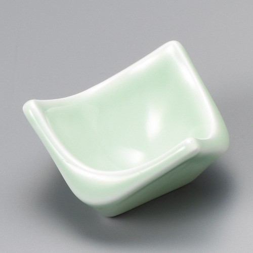 15413-541 三角珍味 薄グリン|業務用食器カタログ陶里30号