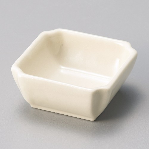 15735-061 乳白角珍味|業務用食器カタログ陶里30号