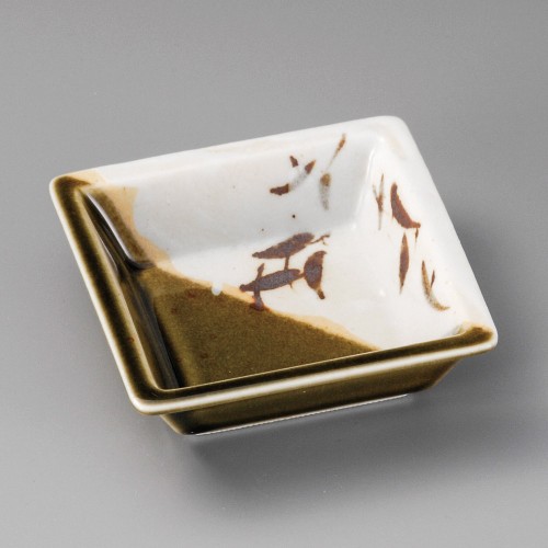 17624-181 織部芦角鉢|業務用食器カタログ陶里30号