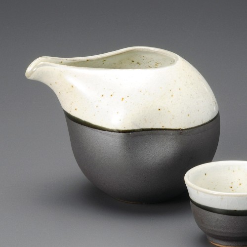 48213-581 粉引南蛮丸型冷酒器|業務用食器カタログ陶里30号