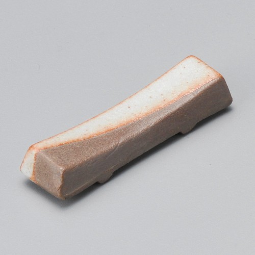 51235-461 志野塗分切板形箸置|業務用食器カタログ陶里30号