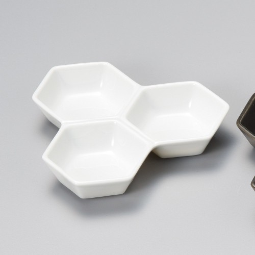 67901-341 白六角三品皿|業務用食器カタログ陶里30号