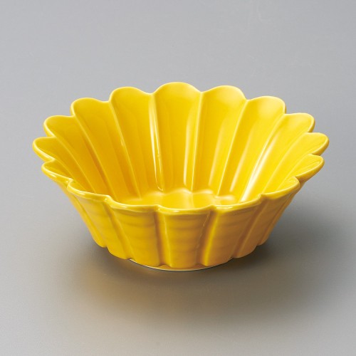 06820-471 黄釉花型4.5小鉢|業務用食器カタログ陶里30号