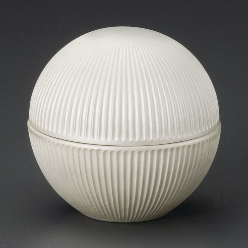 18618-541 シルバー鎬彫丸型蓋物|業務用食器カタログ陶里30号