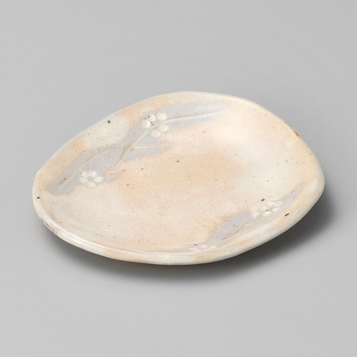 39716-181 手造り粉引華紋(土物)楕円皿|業務用食器カタログ陶里30号