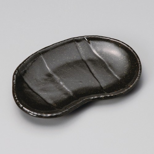 39814-631 黒釉ソラ豆型銘々皿|業務用食器カタログ陶里30号