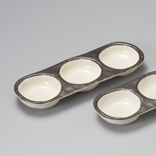 67813-061 才(乳白渕黒)三品皿|業務用食器カタログ陶里30号
