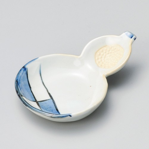 68110-461 古染市松瓢型薬味皿|業務用食器カタログ陶里30号