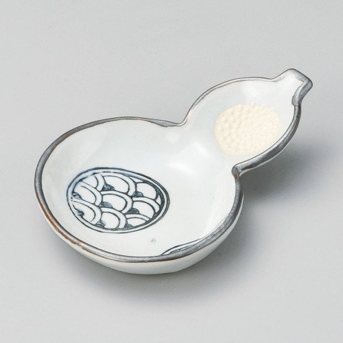 68111-461 古染七宝丸紋瓢型薬味皿|業務用食器カタログ陶里30号