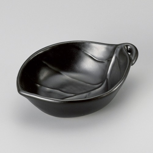 69817-711 黒釉葉型鍋(小)|業務用食器カタログ陶里30号