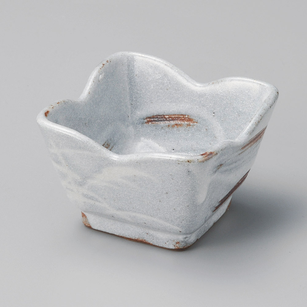 11638-181 銀志野芦(土物)花形4.0小鉢|業務用食器カタログ陶里31号