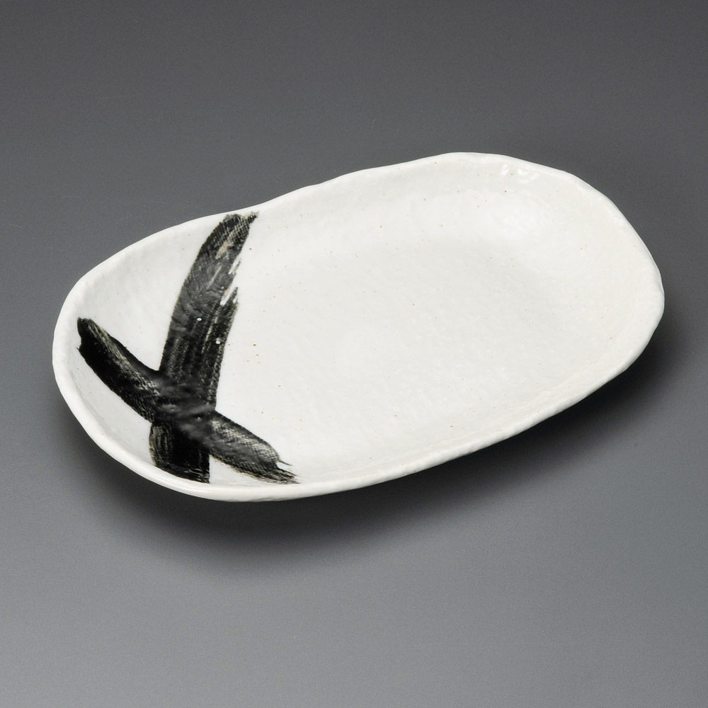 38706-541 白釉黒刷毛カヤメ楕円皿|業務用食器カタログ陶里31号