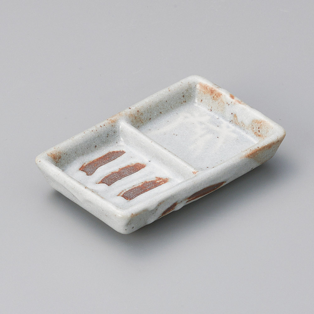 68120-181 銀志野芦(土物)二ツ切やくみ皿|業務用食器カタログ陶里31号